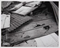 Jeudi 22 septembre 1994 – Saint-Denis / Grand Stade – Cornillon Nord / Destruction de la maison d’Éliane et Guy (Jueves 22 septiembre 1994 – Saint-Denis / Grand Stade – Cornillon Nord / Destrucción de la casa de Éliane y Guy)