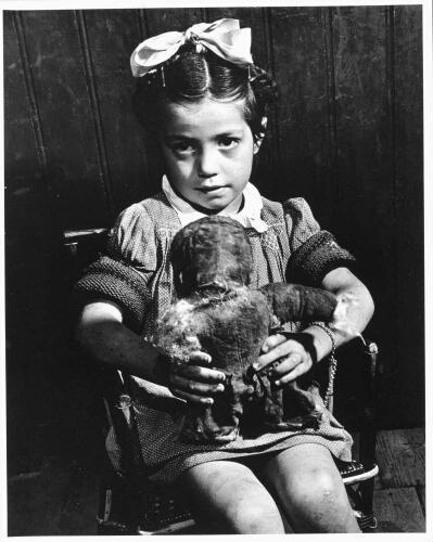 Child with Doll (Niña con muñeca)
