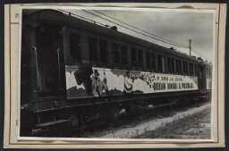 Ferrocarriles M. Z. A. Tren con propaganda antifascista (Y con la cruz querían dominar al pueblo)