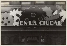Ferrocarriles M. Z. A. Propaganda antifascista (En la ciudad)