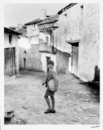 Niño con pan en Turégano