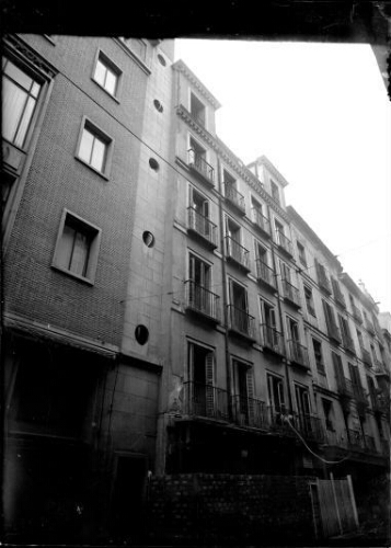 Negativos fotograficos de edificios de la calle Preciados de Madrid.