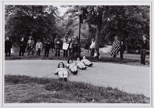 Trisha Brown “Group Accumulation in Central Park” («Acumulación de grupos en Central Park», de Trisha Brown)