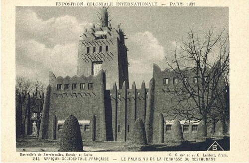 Afrique occidentale française, le palais vu de la terrasse du restaurant: Exposition coloniale internationale, Paris 1931.